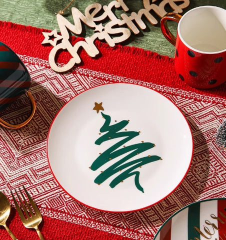 Christmas atmosphere tableware and plates